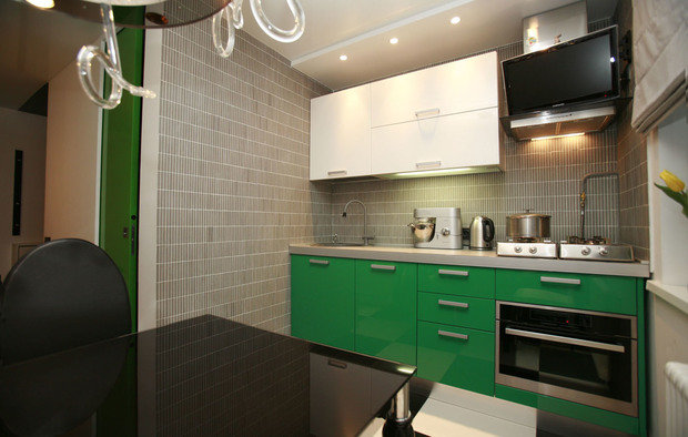 Фотография: Кухня и столовая в стиле Хай-тек, Квартира, Дома и квартиры, Перепланировка, Ремонт – фото на INMYROOM