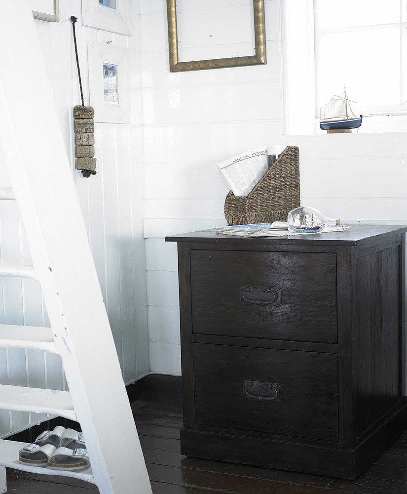 Фотография: Прочее в стиле , Дома и квартиры, Интерьеры звезд, Эко, Комод, Стеллаж, Колониальный, Библиотека, Балдахин, Буфет – фото на INMYROOM