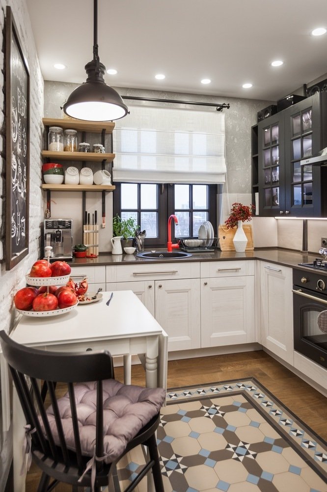 Фотография: Кухня и столовая в стиле Лофт, Скандинавский, Квартира, Проект недели, Евгения Лыкасова, Панельный дом, 2 комнаты, 40-60 метров – фото на INMYROOM Фотография: Кухня и столовая в стиле Лофт, Скандинавский, Квартира, Проект недели, Евгения Лыкасова, Панельный дом, 2 комнаты, 40-60 метров – фото на INMYROOM