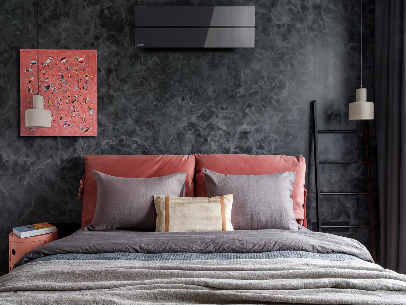 Фотография: Спальня в стиле Современный, Квартира, Проект недели, Москва, 3 комнаты, 40-60 метров, 60-90 метров, Светлана Капустина – фото на INMYROOM Фотография: Спальня в стиле Современный, Квартира, Проект недели, Москва, 3 комнаты, 40-60 метров, 60-90 метров, Светлана Капустина – фото на INMYROOM