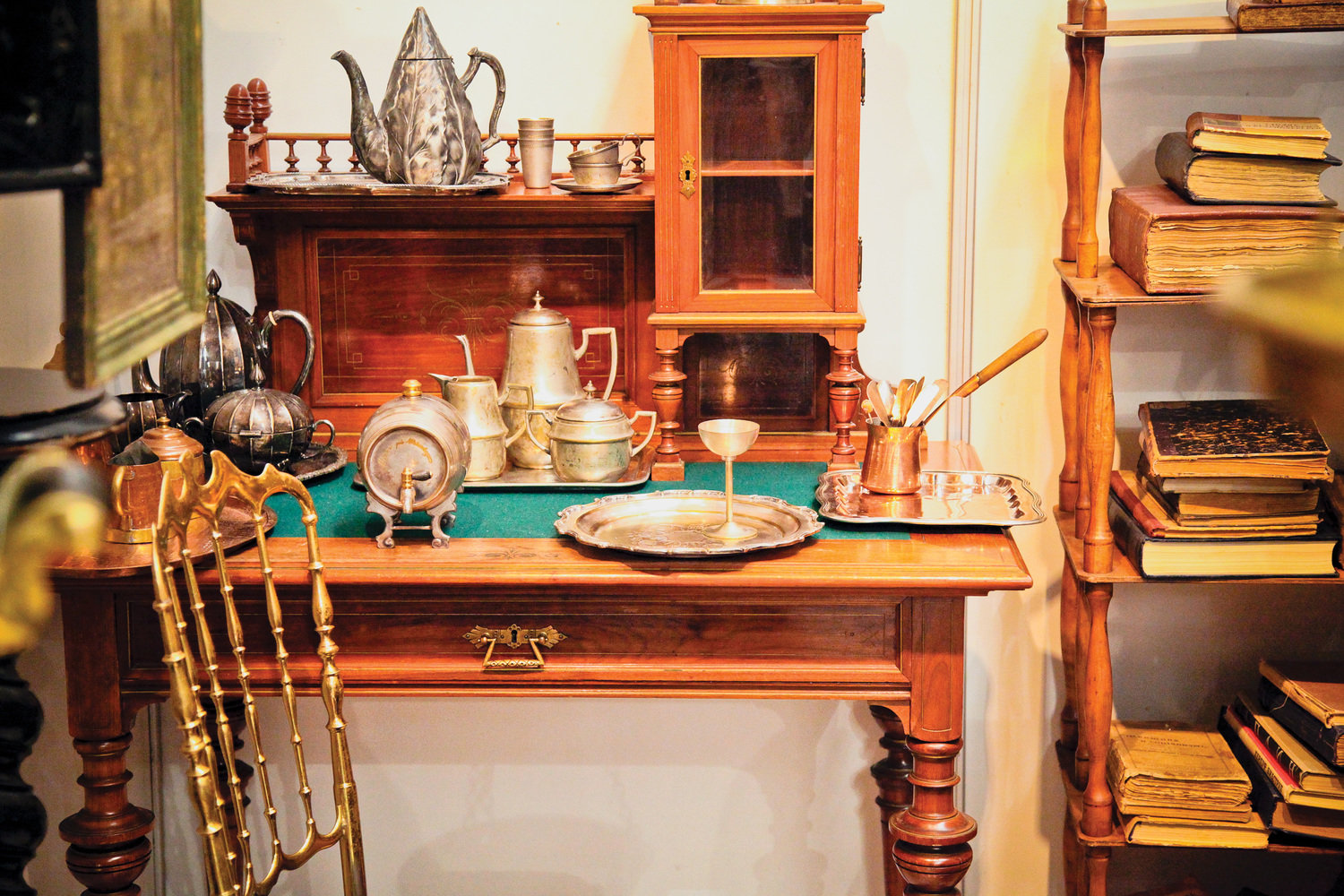 Фотография: Прочее в стиле , Аксессуары, Антиквариат, Индустрия, События, Маркет, Блошиный рынок, Игрушки – фото на INMYROOM