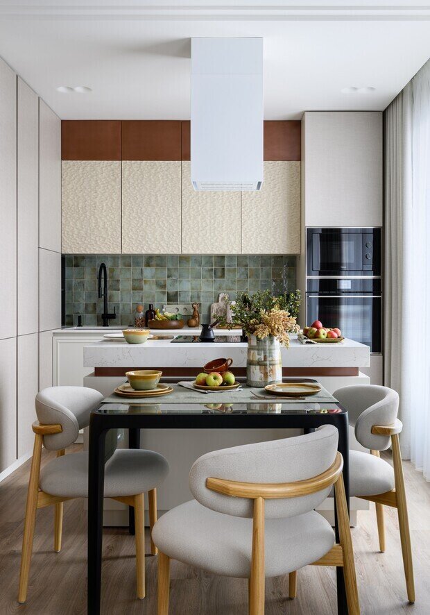 Фотография: Кухня и столовая в стиле Современный, Проект дня, Новосибирск, 4 и больше, Более 90 метров, Эксклюзивные проекты, Полина Степанова, эклектичный с элементами этники и современного дизайна – фото на INMYROOM