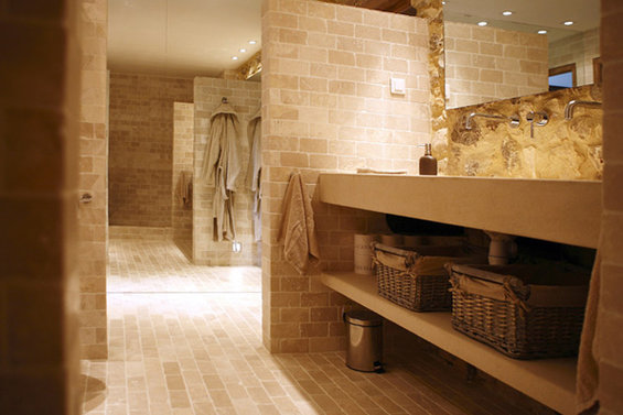 Фотография: Ванная в стиле Прованс и Кантри, Дом, Франция, Дома и квартиры, Прованс – фото на INMYROOM