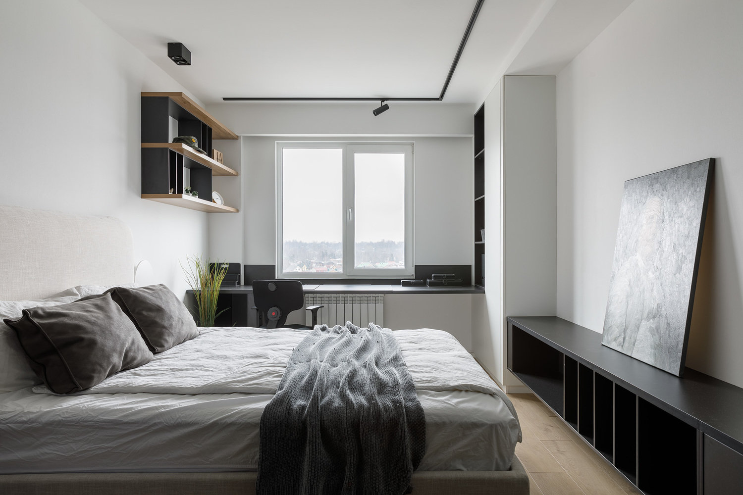 Фотография: Спальня в стиле Минимализм, Лофт, Проект дня, Санкт-Петербург, 2 комнаты, 60-90 метров, Dinamika Architects – фото на INMYROOM Фотография: Спальня в стиле Минимализм, Лофт, Проект дня, Санкт-Петербург, 2 комнаты, 60-90 метров, Dinamika Architects – фото на INMYROOM