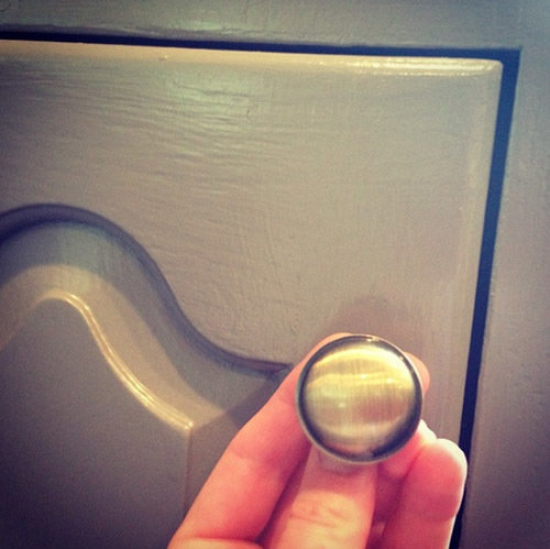 Фотография: в стиле , Кухня и столовая, Классический, Эклектика, Декор интерьера, Квартира, США, Интерьерный стиль, Дизайн интерьера, Декор, Белый, Переделка, Ремонт, Серый, ИКЕА, паркет, отделка, отделка пола, косметический ремонт, экспресс-ремонт – фото на INMYROOM Фотография: в стиле , Кухня и столовая, Классический, Эклектика, Декор интерьера, Квартира, США, Интерьерный стиль, Дизайн интерьера, Декор, Белый, Переделка, Ремонт, Серый, ИКЕА, паркет, отделка, отделка пола, косметический ремонт, экспресс-ремонт – фото на INMYROOM