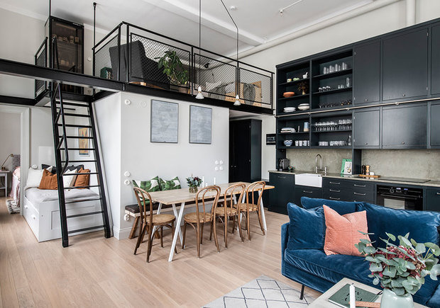 Фотография: Кухня и столовая в стиле Скандинавский, Современный, Белый, Отель, Минимализм, Зеленый, Бежевый, Серый, Коричневый, Гид, Более 90 метров – фото на INMYROOM