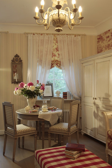 Фотография: Кухня и столовая в стиле Прованс и Кантри, Классический, Современный – фото на INMYROOM