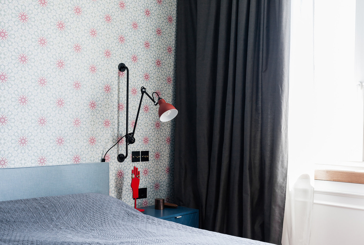 Фотография: Спальня в стиле Эклектика, Скандинавский, Современный, Квартира, Проект недели, Москва, Николай Никитин, Сталинка, 3 комнаты, 60-90 метров – фото на INMYROOM