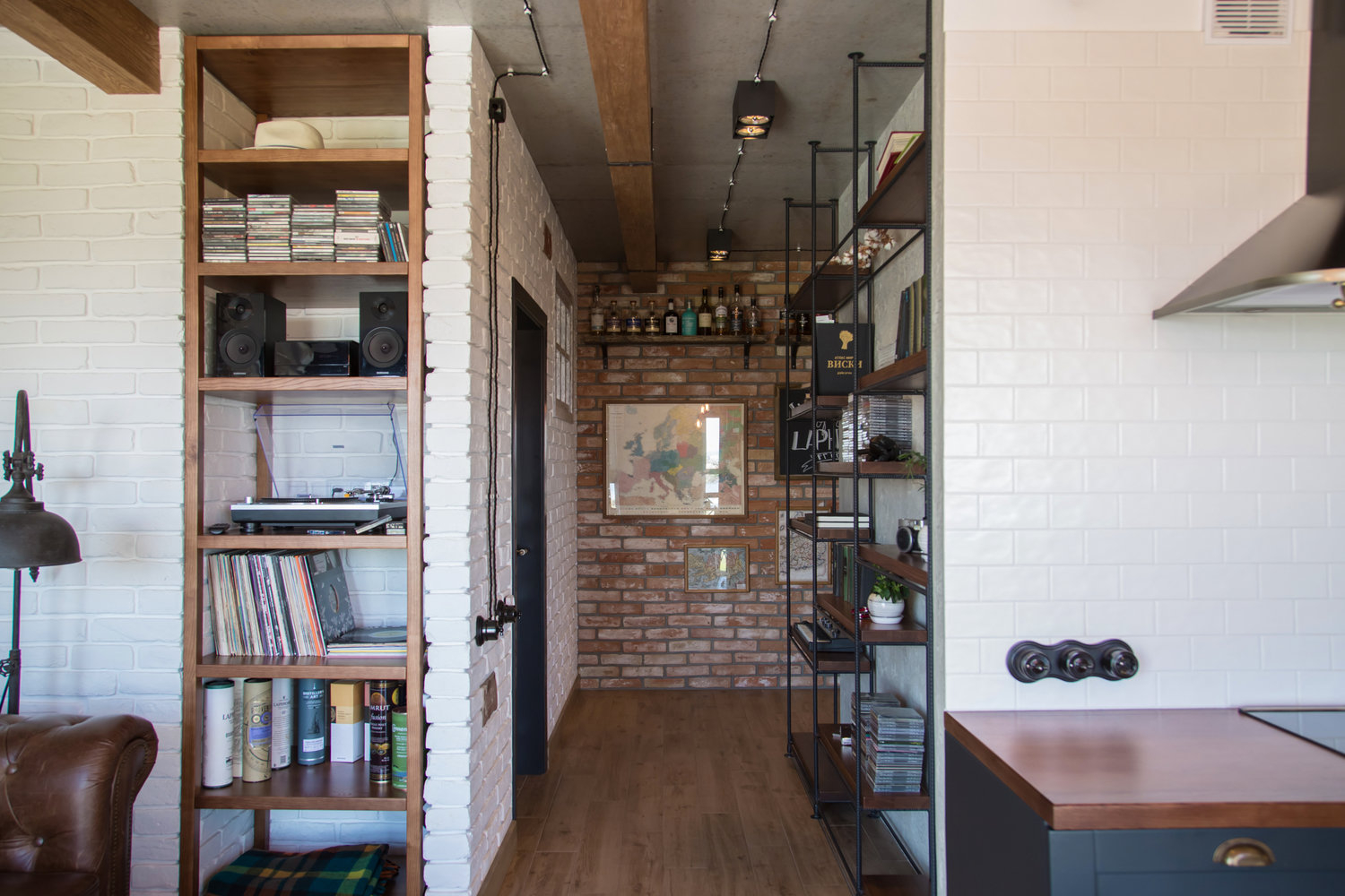 Фотография: Прихожая в стиле Лофт, Квартира, Украина, Проект недели, Монолитный дом, 3 комнаты, 60-90 метров, Роман Луценко, Днепр – фото на INMYROOM Фотография: Прихожая в стиле Лофт, Квартира, Украина, Проект недели, Монолитный дом, 3 комнаты, 60-90 метров, Роман Луценко, Днепр – фото на INMYROOM