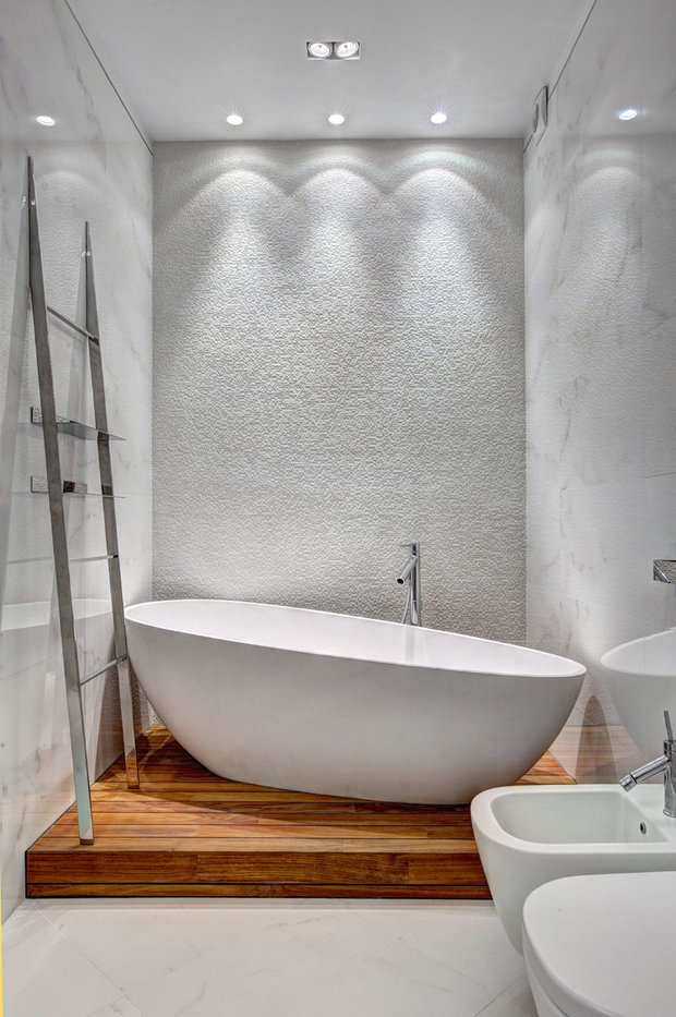 Фотография: Ванная в стиле Хай-тек, Минимализм, Классический, Современный, Квартира, Neff, Белый, Проект недели, Бежевый, Серый, Коричневый, Подмосковье, MERIDIANI, LONGHI, Delta Light, Poliform, Поведники, Edimax, Finish Line, Admonter, Arte Penelope, Axor, Rifra, Artelinea, VG New Trend, Giulia Novars, Maison Design, Ольга Меньшикова – фото на INMYROOM