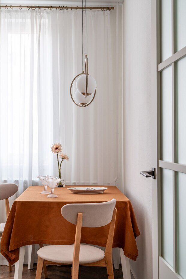 Фотография: Кухня и столовая в стиле Современный, Квартира, Проект дня, Москва, П-44, Панельный дом, 2 комнаты, 40-60 метров, Анна Бибишева – фото на INMYROOM