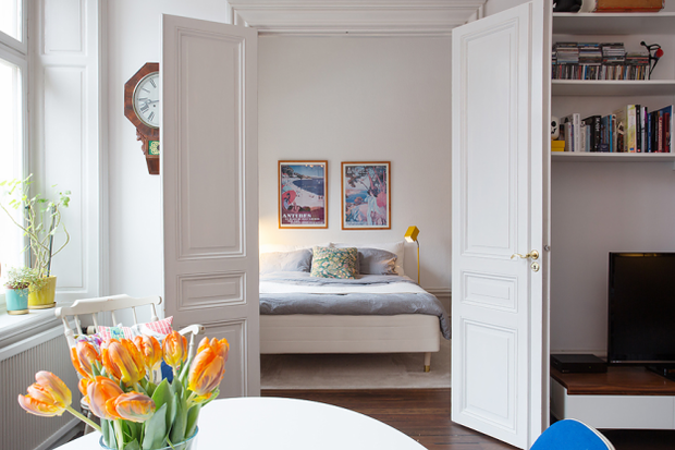 Фотография: Спальня в стиле Скандинавский, Современный, Малогабаритная квартира, Квартира, Дома и квартиры – фото на INMYROOM