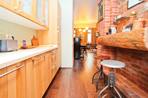 Фотография: Кухня и столовая в стиле Лофт, Декор интерьера, Дом, Дома и квартиры, Стена – фото на INMYROOM