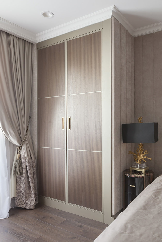 Фотография: Спальня в стиле Классический, Современный, Квартира, Проект недели, Москва, Юрий Гришко, Панельный дом, 4 и больше, Более 90 метров, Елена Поворова, Бюро Home Emotions, Екатерина Реброва – фото на INMYROOM Фотография: Спальня в стиле Классический, Современный, Квартира, Проект недели, Москва, Юрий Гришко, Панельный дом, 4 и больше, Более 90 метров, Елена Поворова, Бюро Home Emotions, Екатерина Реброва – фото на INMYROOM