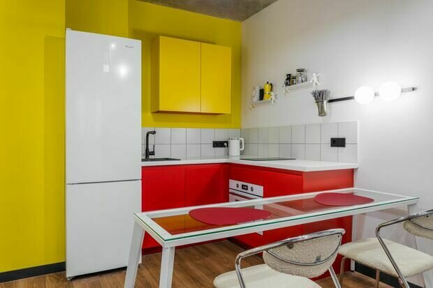 Фотография: Кухня и столовая в стиле Современный, Малогабаритная квартира, Проект недели, Москва, 1 комната, до 40 метров – фото на INMYROOM