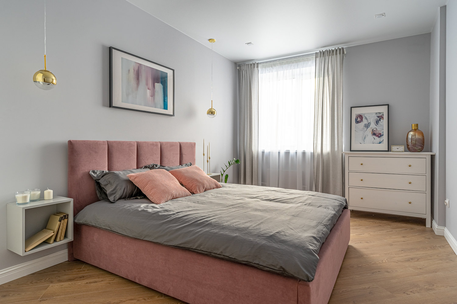 Фотография: Спальня в стиле Современный, Квартира, Проект недели, Москва, 3 комнаты, 60-90 метров, Марьям Разуваева – фото на INMYROOM Фотография: Спальня в стиле Современный, Квартира, Проект недели, Москва, 3 комнаты, 60-90 метров, Марьям Разуваева – фото на INMYROOM