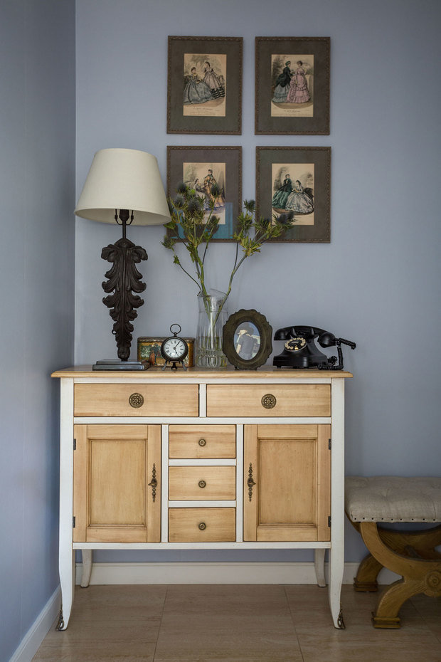 Фотография: Прихожая в стиле Прованс и Кантри, Квартира, Россия, Du Bout Du Monde, Restoration Hardware, Проект недели, Бежевый, SLV, SELVA, NOVAMOBILI, Finex, Новая Москва, Jacob Delafon, UltraWood, Bandini, Tonin Casa, как оформить трешку, Smeg, Татьяна Иванова, Margaroli, Ragno, Berliner Messing Lampen, Twyford, «Интерьерная лавка», Caprigo, Supergres, Beсkers, Bernazzoli, Corian, Garofoli, «Европрестиж», Merten, Busnelli, Veneta Sedie, дизайн трешки в панельном доме, дизайн трешки в доме серии П-68, П-68 – фото на INMYROOM