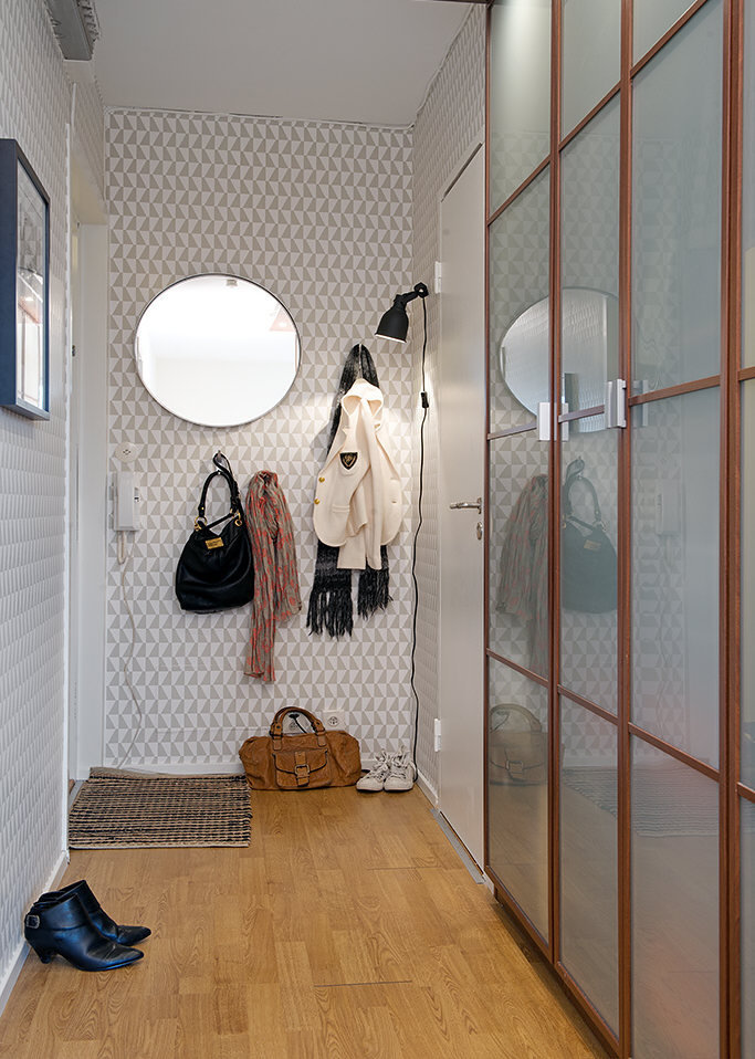Фотография: Прихожая в стиле Скандинавский, Аксессуары, Декор, Мебель и свет, Советы, Белый, белая комната, идеи для белой прихожей – фото на INMYROOM