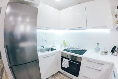 П-образная современная кухня