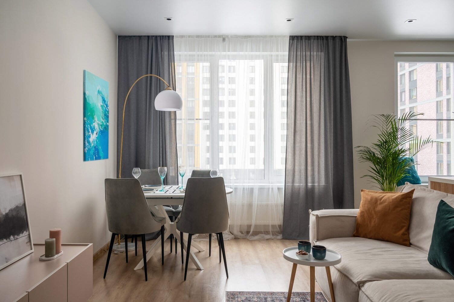 Фотография: Гостиная в стиле Современный, Квартира, Проект недели, Красногорск, Монолитный дом, 4 и больше, 60-90 метров, Александра Гаевская – фото на INMYROOM