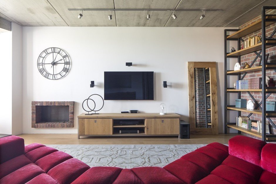 Фотография: Гостиная в стиле Лофт, Советы, Надя Зотова, Гид, Сергей Бахарев, FB Interiors, Марина Филиппова, Ольга Легошина, Ксения Турик, архитектурная мастерская Ruetemple, Сергей Огурцов, Инна Зольтманн – фото на INMYROOM