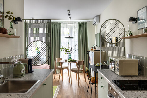 Фотография: Кухня и столовая в стиле Современный, Малогабаритная квартира, Квартира, Студия, Проект дня, Татьяна Иванова, до 40 метров, Ярославль, современный с элементами ретро, фото интерьера, дизайн интерьера фото – фото на INMYROOM