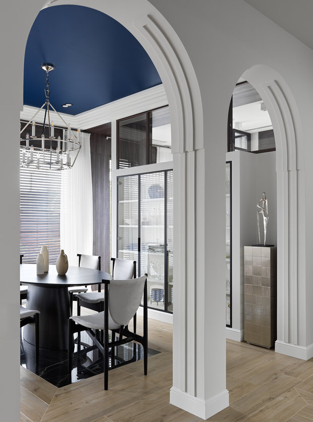 Фотография: Кухня и столовая в стиле Классический, Современный, Дом, Проект дня, Дом и дача, 4 и больше, Более 90 метров, TaupeHome, Павловск – фото на INMYROOM