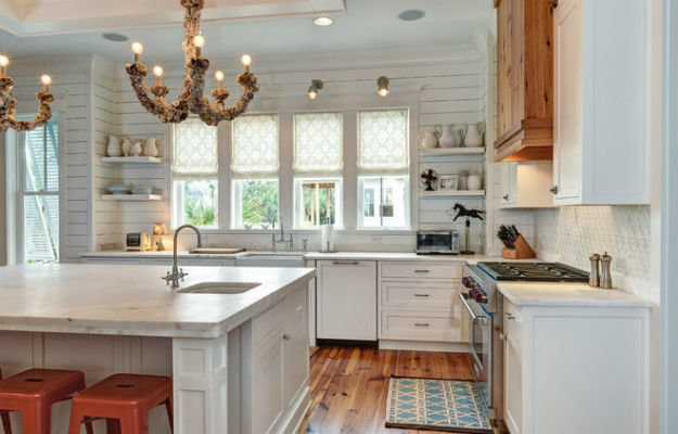 Фотография: Кухня и столовая в стиле , Интерьер комнат, Цвет в интерьере, Белый – фото на INMYROOM Фотография: Кухня и столовая в стиле , Интерьер комнат, Цвет в интерьере, Белый – фото на INMYROOM