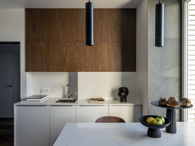 Фотография: Кухня и столовая в стиле Современный, Минимализм, Малогабаритная квартира, Квартира, Проект недели, Санкт-Петербург, Алексей Иванов, Geometrium, 2 комнаты, до 40 метров, Александра Андриянова – фото на INMYROOM