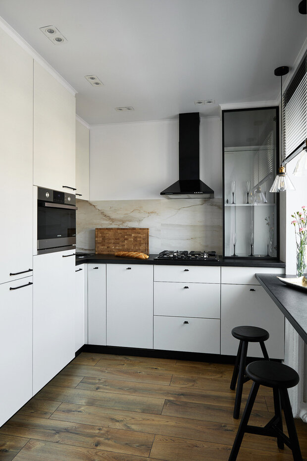 Фотография: Кухня и столовая в стиле Скандинавский, Современный, Эклектика, Квартира, Советы, Хрущевка, Татьяна Самодурова – фото на INMYROOM