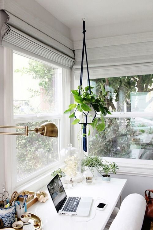 Фотография: Офис в стиле Скандинавский, Кабинет, Интерьер комнат – фото на INMYROOM