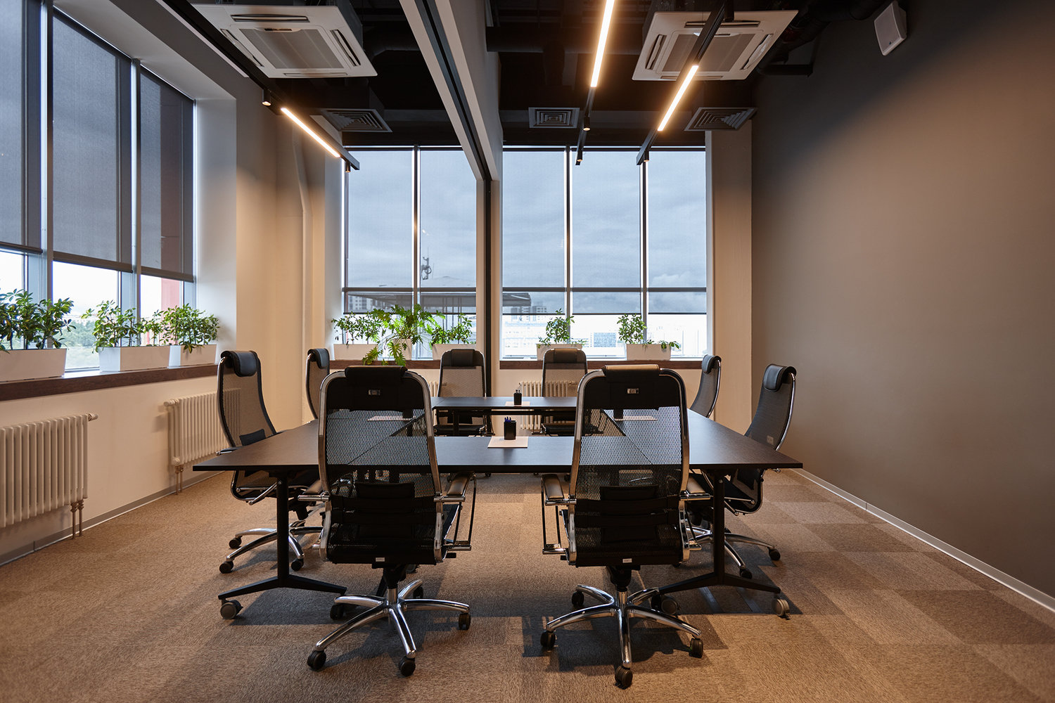 Фото из портфолио Геометрия пространства для офиса – фотографии дизайна интерьеров на INMYROOM Фото из портфолио Геометрия пространства для офиса – фотографии дизайна интерьеров на INMYROOM