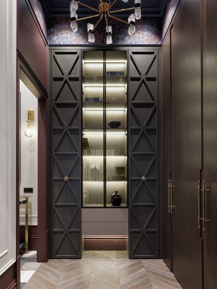 Фотография: Гардеробная в стиле Классический, Современный, Квартира, Проект дня, Санкт-Петербург, Кирпичный дом, 2 комнаты, 40-60 метров, Эксклюзивные проекты, современный с элементами неоклассики, AM|Interior studio – фото на INMYROOM