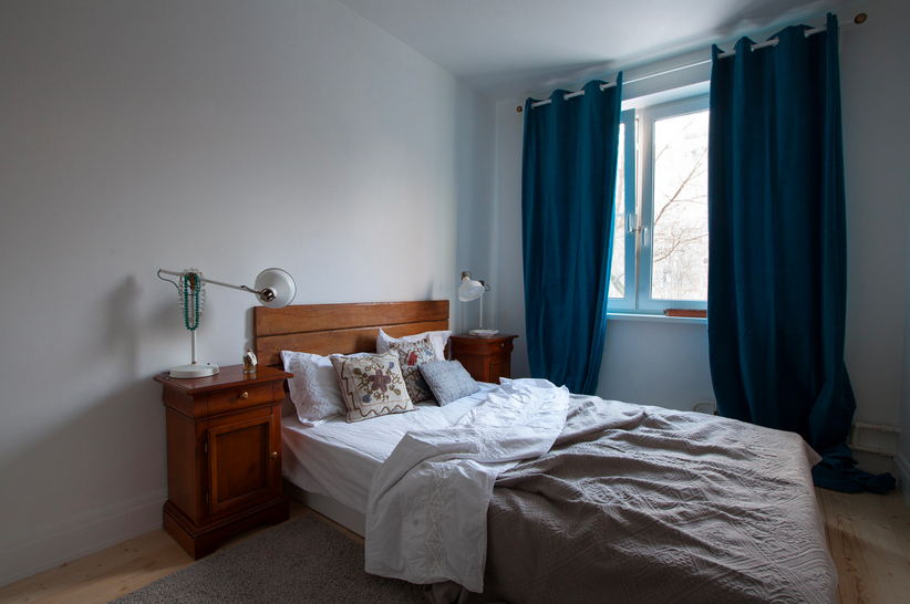 Фотография: Спальня в стиле Минимализм, Малогабаритная квартира, Квартира, Россия, Планировки, Аксессуары, Мебель и свет, Советы, Est-a-tet, Степан Бугаев, Победа Дизайна – фото на INMYROOM