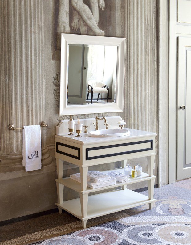 Фото из портфолио Мебель для ванных комнат Gentry Home – фотографии дизайна интерьеров на INMYROOM
