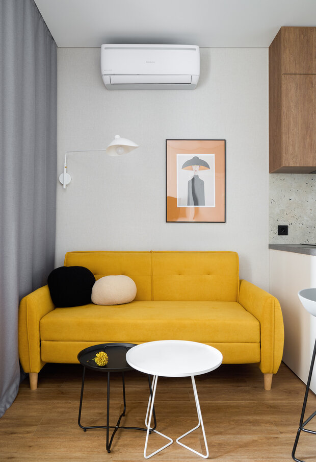 Фотография: Гостиная в стиле Современный, Минимализм, Малогабаритная квартира, Квартира, Проект дня, Краснодар, 2 комнаты, до 40 метров, Анна Чернова – фото на INMYROOM