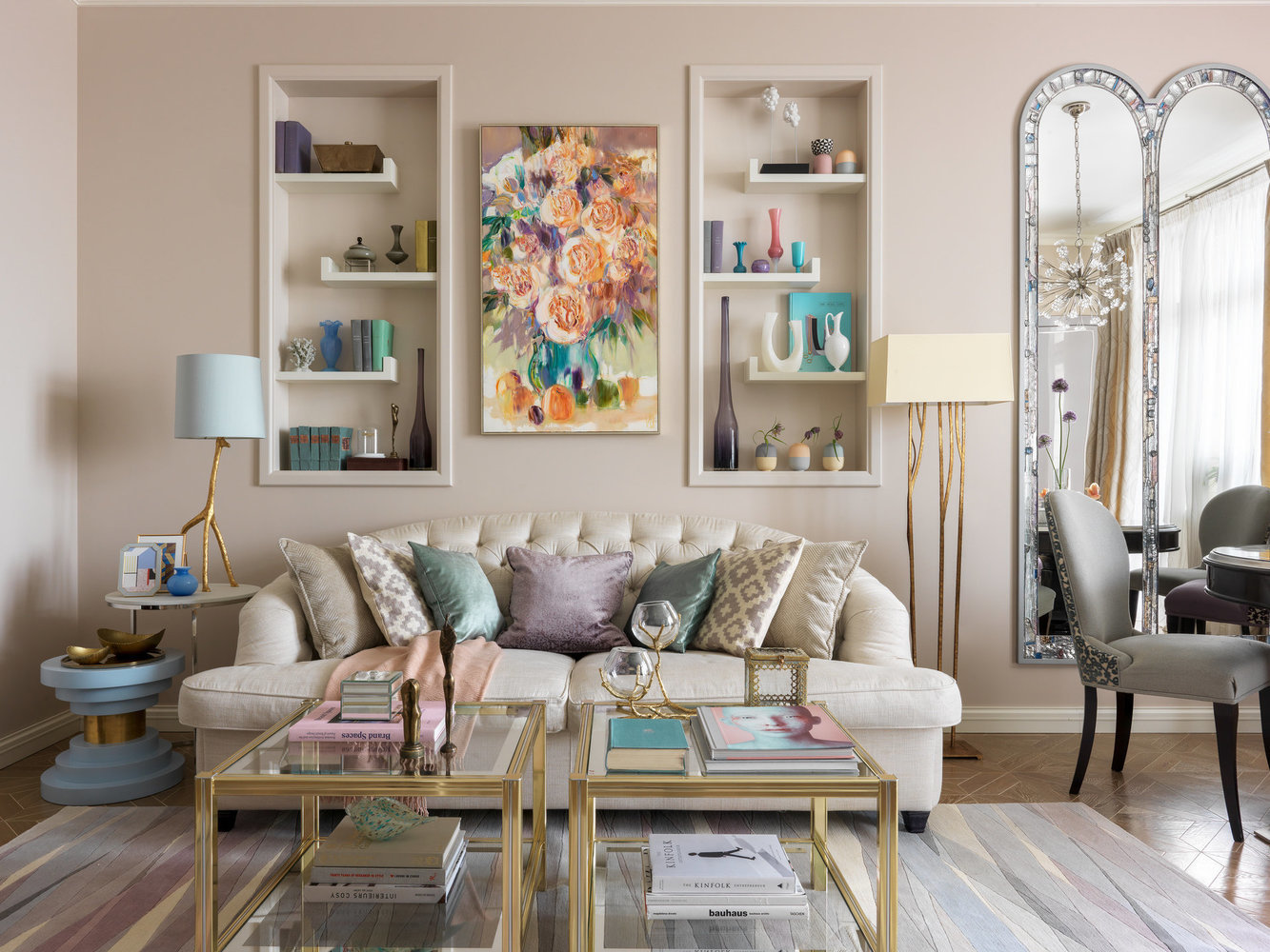 Фотография: Гостиная в стиле Эклектика, Ремонт на практике, Строительные работы, Инна Величко, Марина Поклонцева, Ольга Шаповалова, OM Design, Buro 19.23, Алиса Шабельникова, энциклопедия_черновой_ремонт, энциклопедия_отделка, энциклопедия_правовые_вопросы, Zi-Design, ремонтная бригада – фото на INMYROOM