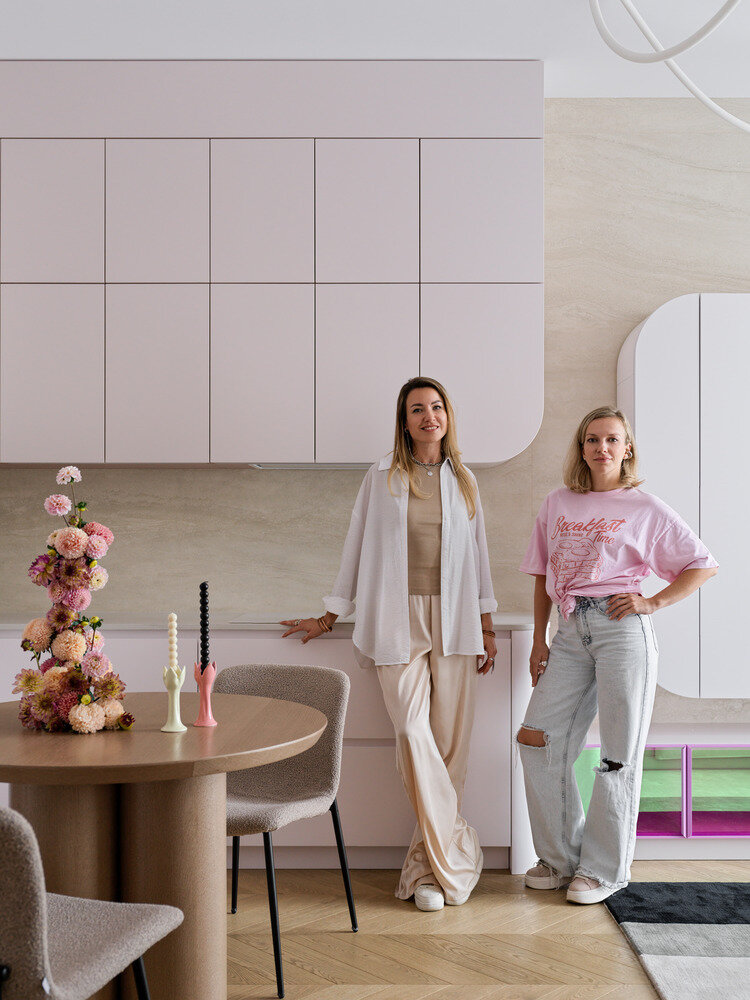 Фотография: Кухня и столовая в стиле Современный, Квартира, Проект дня, Москва, 3 комнаты, 40-60 метров, Анастасия Ковальчук – фото на INMYROOM Фотография: Кухня и столовая в стиле Современный, Квартира, Проект дня, Москва, 3 комнаты, 40-60 метров, Анастасия Ковальчук – фото на INMYROOM