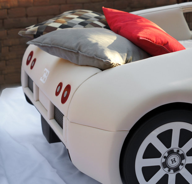 Фото из портфолио Уникальная детская кровать-машина BugaTTi Veyron от R.O.M.-Dekor – фотографии дизайна интерьеров на INMYROOM