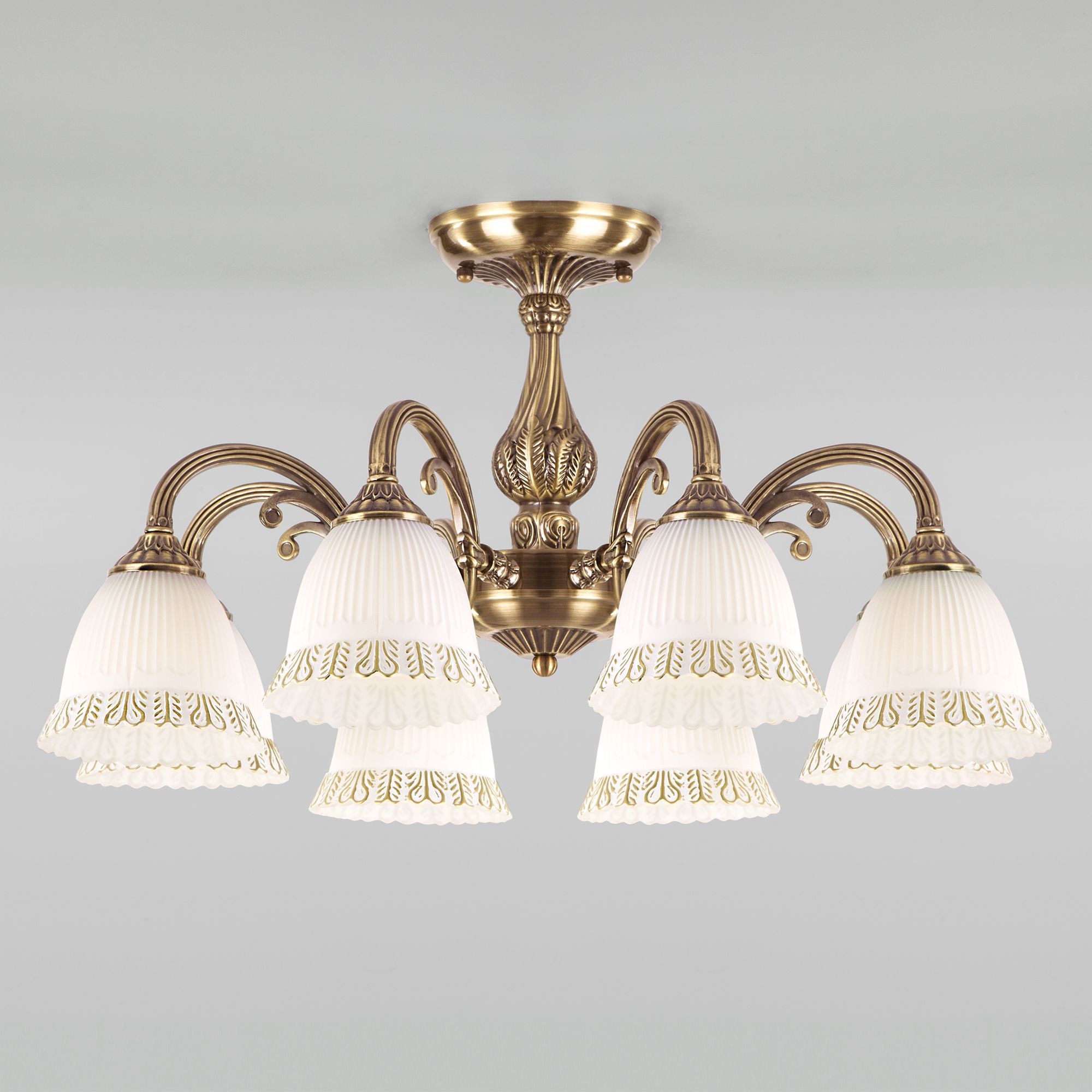 Классическая потолочная люстра 60107/8 античная бронза Campina