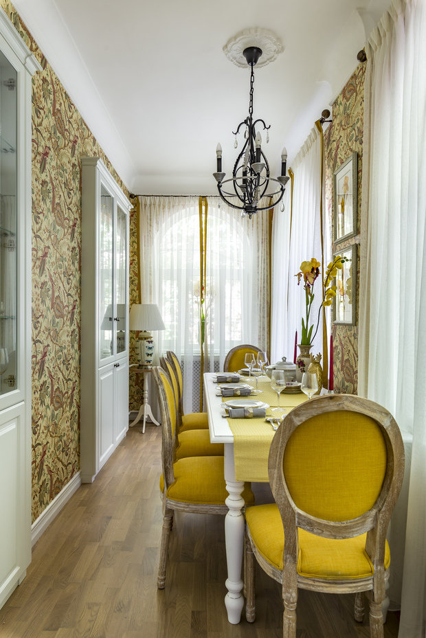 Фотография: Кухня и столовая в стиле Прованс и Кантри, Классический, Современный, Квартира, Проект недели, Москва, Кирпичный дом, 4 и больше, 60-90 метров, Юлия Левина – фото на INMYROOM