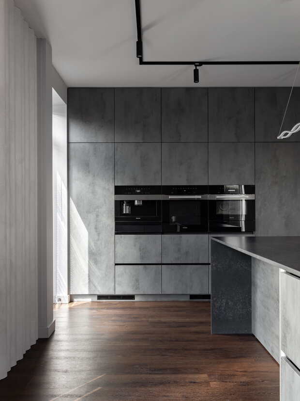 Фотография: Кухня и столовая в стиле Современный, Минимализм, Дом, Проект недели, Дом и дача, 4 и больше, Более 90 метров, Челябинская область, Денис Тарасенко, Олеся Тарасенко – фото на INMYROOM