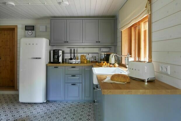 Фотография: Кухня и столовая в стиле Скандинавский, Современный, Дом, Переделка, Дом и дача, до 40 метров – фото на INMYROOM