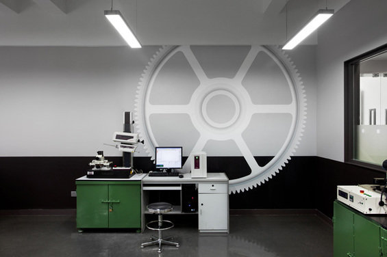 Фотография: Офис в стиле Лофт, Офисное пространство, Цвет в интерьере, Дома и квартиры – фото на INMYROOM