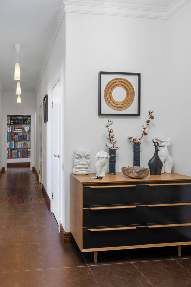 Фотография: Прихожая в стиле Скандинавский, Современный, Минимализм, Квартира, Проект недели, Москва, Монолитный дом, 4 и больше, Более 90 метров, Дарья Пак – фото на INMYROOM