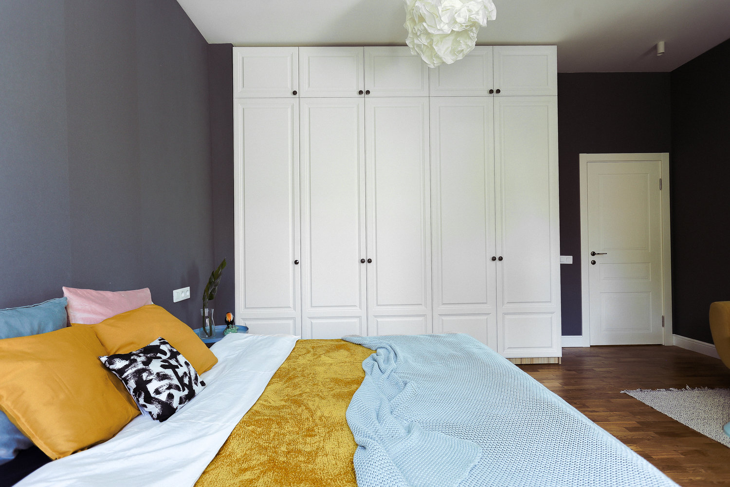 Фотография: Спальня в стиле Скандинавский, Квартира, Проект недели, Санкт-Петербург, Кирпичный дом, 2 комнаты, 60-90 метров, Алена Рогачева, Полина Строкова – фото на INMYROOM