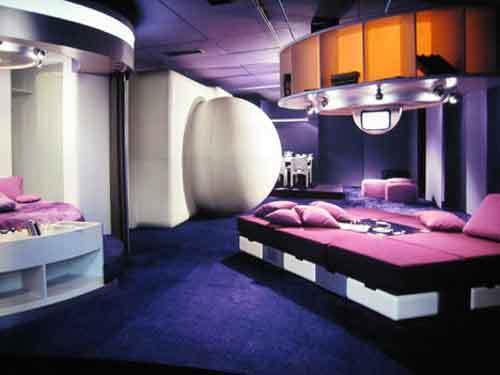 Фотография: Спальня в стиле Хай-тек, Стиль жизни, Советы, Поп-арт, Баухауз, История дизайна – фото на INMYROOM