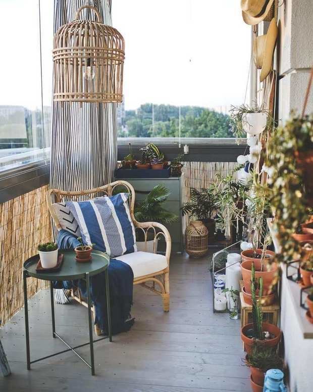 Фотография: Балкон в стиле Прованс и Кантри, Гид, как обустроить открытый балкон, открытый балкон, идеи для открытого балкона, как обустроить балкон, балкон в квартире – фото на INMYROOM