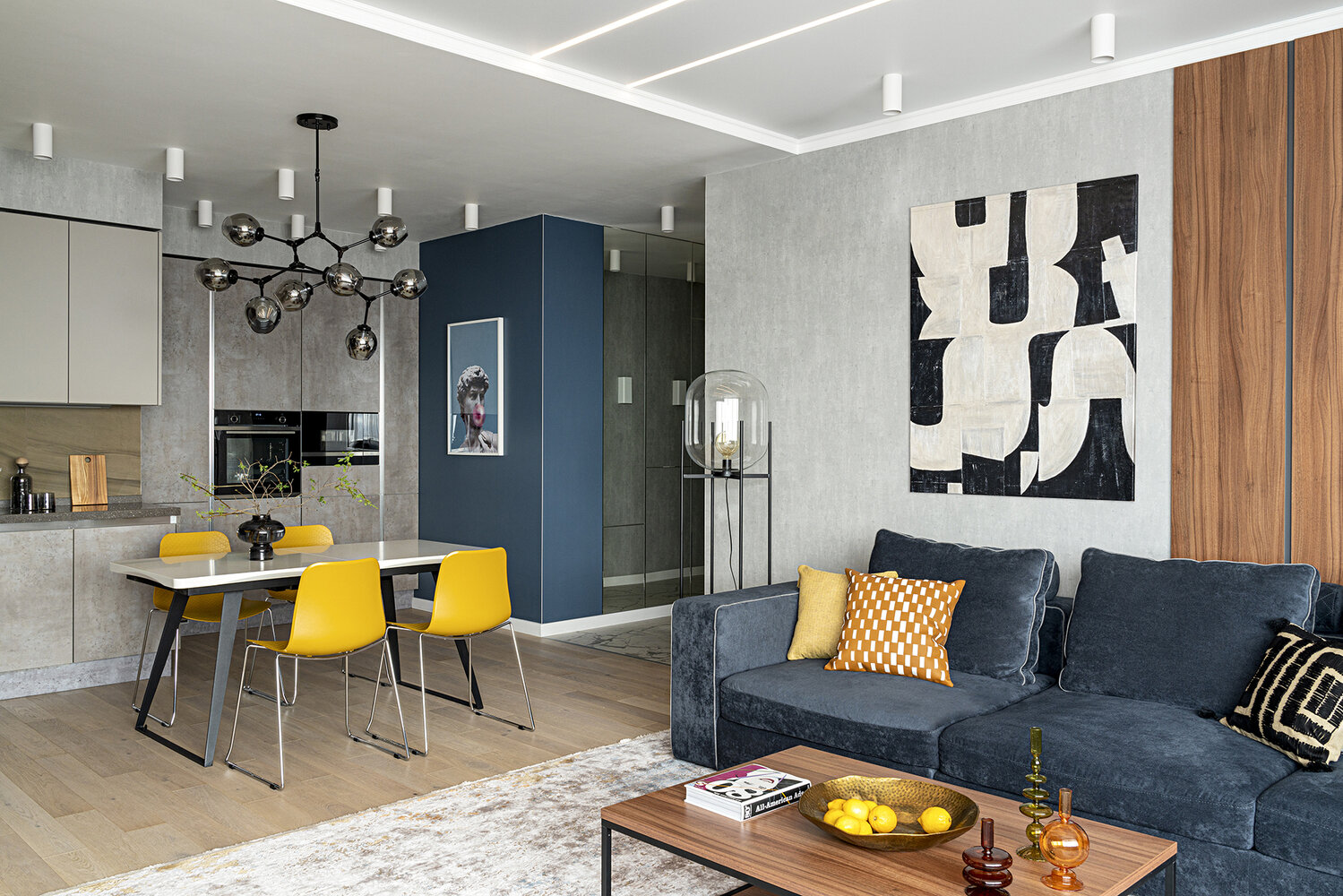 Фотография: Гостиная в стиле Современный, Минимализм, Квартира, Проект недели, Казань, 4 и больше, Более 90 метров, Averinastudio, Ксения Аверина – фото на INMYROOM Фотография: Гостиная в стиле Современный, Минимализм, Квартира, Проект недели, Казань, 4 и больше, Более 90 метров, Averinastudio, Ксения Аверина – фото на INMYROOM