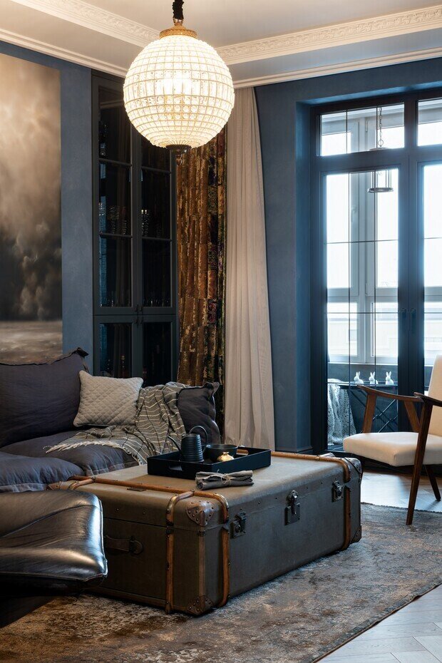 Фотография: Гостиная в стиле Классический, Эклектика, Квартира, Проект дня, Калининград, Кирпичный дом, 2 комнаты, 60-90 метров, минимализм, современный, дизайн интерьера фото – фото на INMYROOM